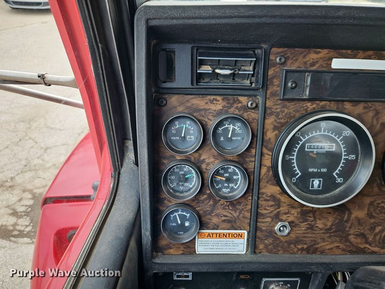 image for item EI8988 1998 Kenworth T300 utility / service truck