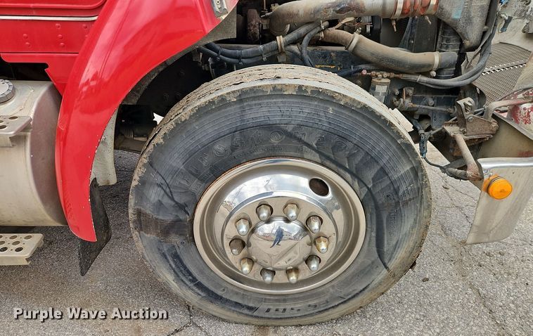 image for item EI8988 1998 Kenworth T300 utility / service truck