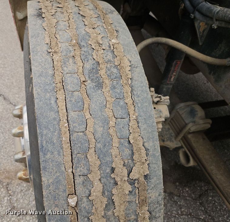 image for item EI8988 1998 Kenworth T300 utility / service truck