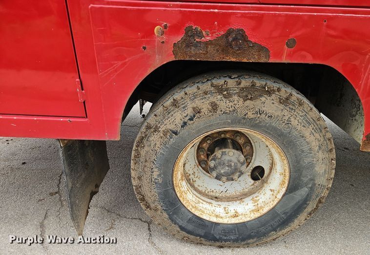 image for item EI8988 1998 Kenworth T300 utility / service truck