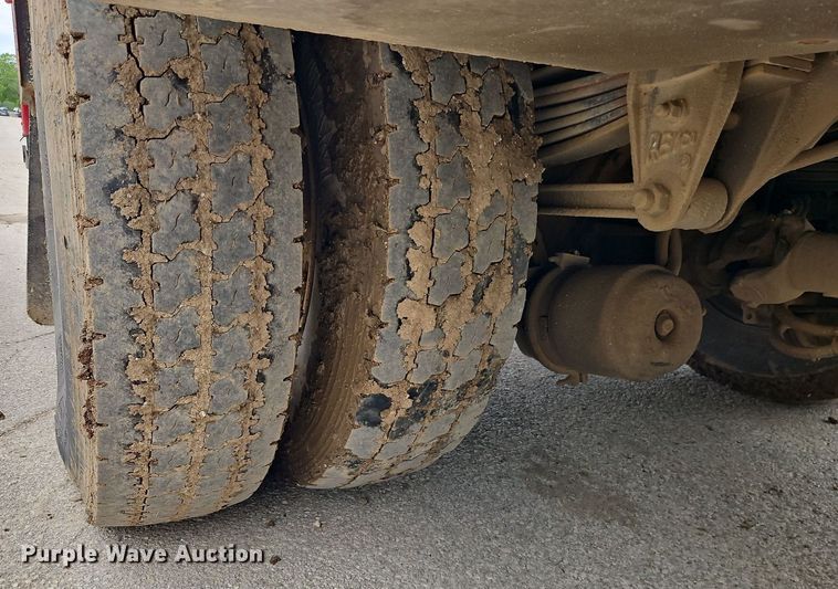 image for item EI8988 1998 Kenworth T300 utility / service truck