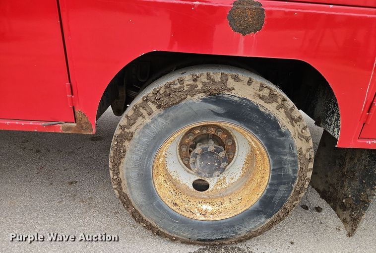 image for item EI8988 1998 Kenworth T300 utility / service truck