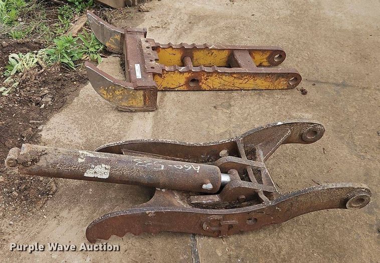 image for item EI8989 CP excavator thumb