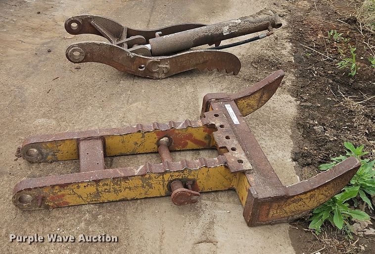 image for item EI8989 CP excavator thumb