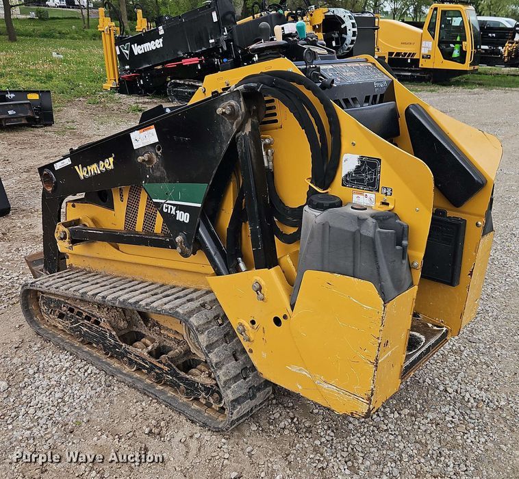 image for item EI8992 2019 Vermeer CTX100 compact utility loader