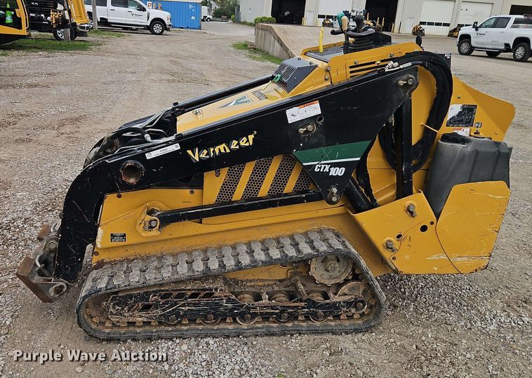 image for item EI8992 2019 Vermeer CTX100 compact utility loader