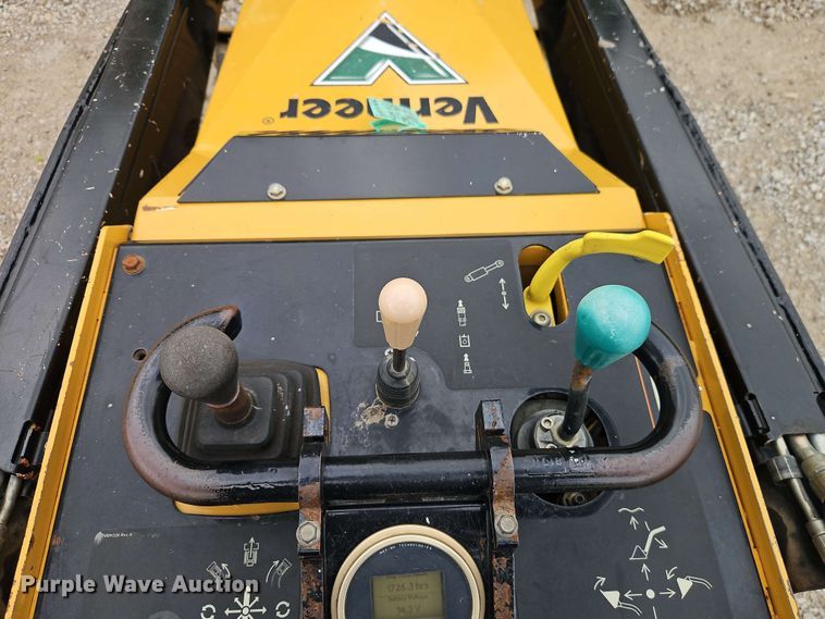 image for item EI8992 2019 Vermeer CTX100 compact utility loader