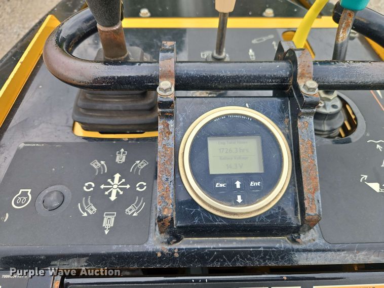 image for item EI8992 2019 Vermeer CTX100 compact utility loader