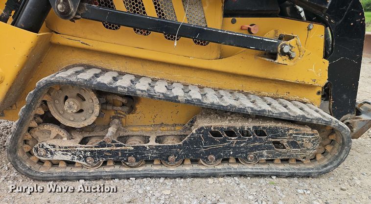 image for item EI8992 2019 Vermeer CTX100 compact utility loader