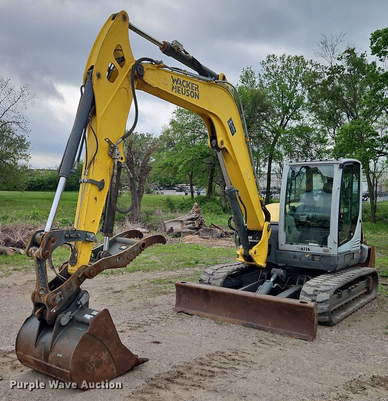 image for item EI8993 2015 Wacker Neuson ET90 mini excavator