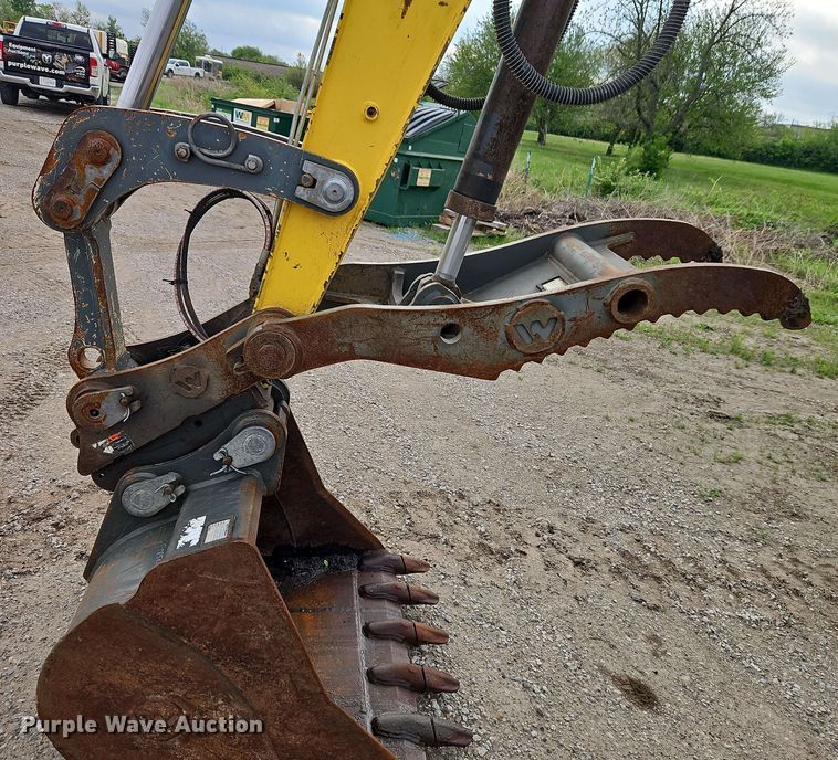 image for item EI8993 2015 Wacker Neuson ET90 mini excavator