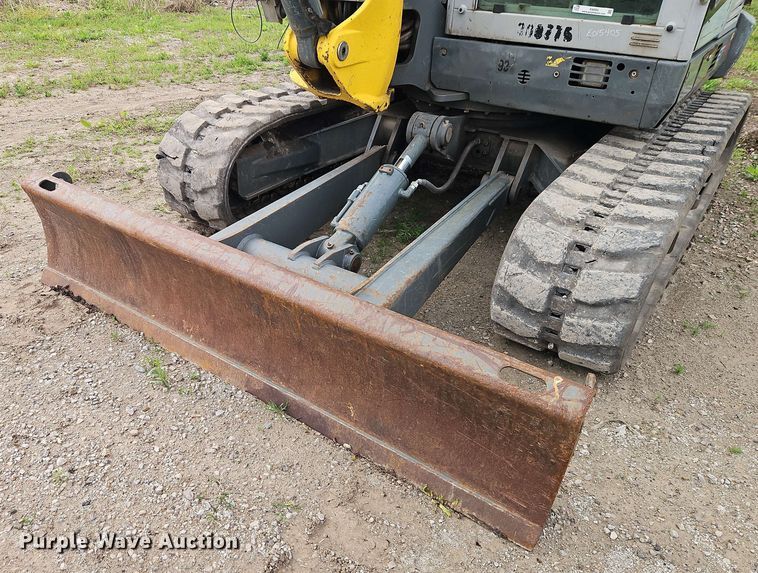image for item EI8993 2015 Wacker Neuson ET90 mini excavator