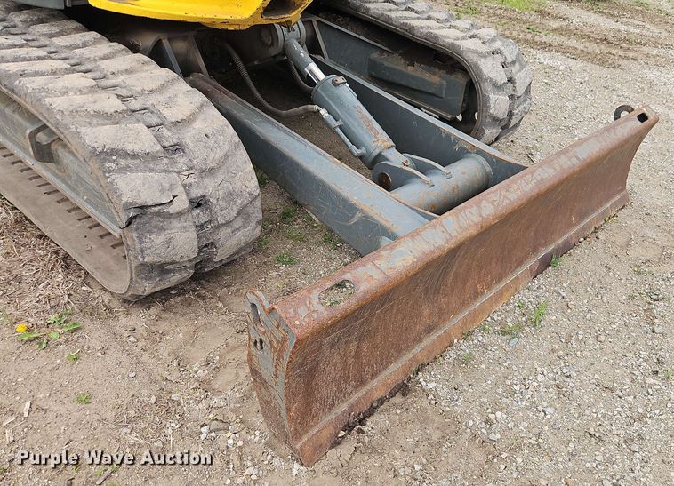 image for item EI8993 2015 Wacker Neuson ET90 mini excavator