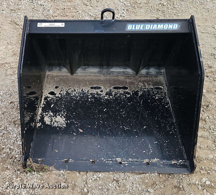 image for item EI8997 Blue Diamond 108505-25 compact utility loader bucket