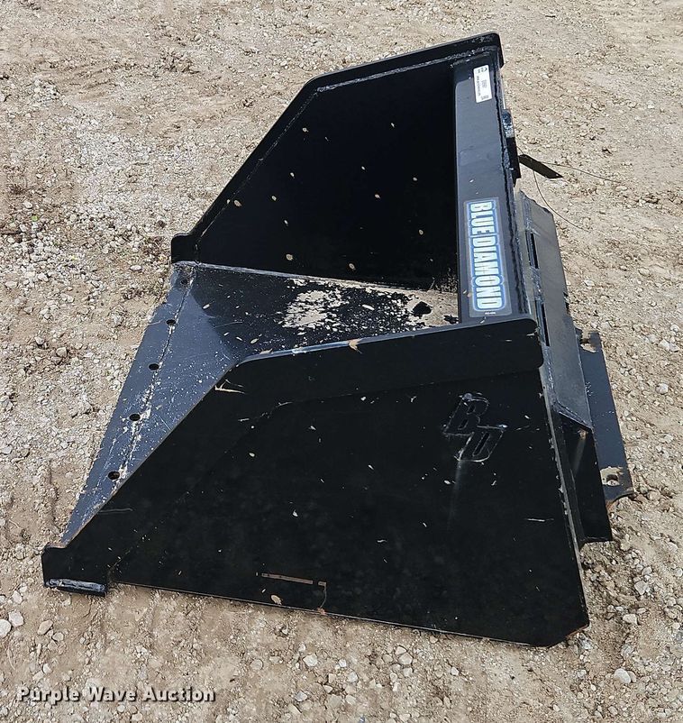 image for item EI8997 Blue Diamond 108505-25 compact utility loader bucket