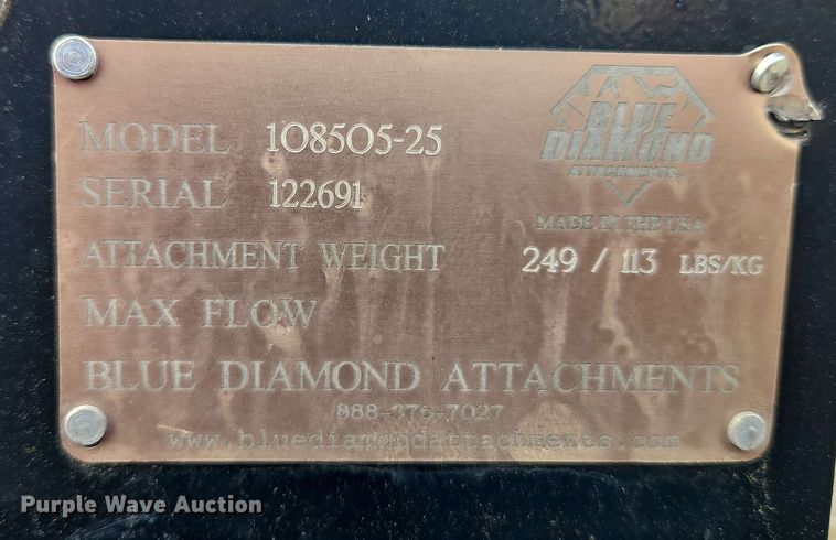 image for item EI8997 Blue Diamond 108505-25 compact utility loader bucket