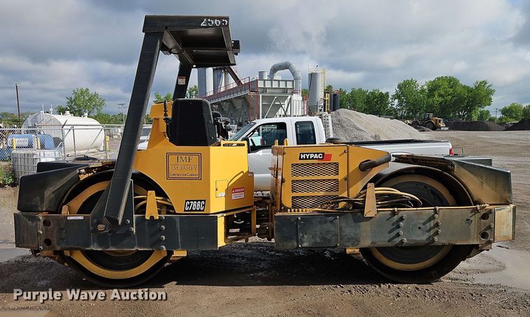 image for item EJ0012 Hypac C766C double drum vibratory roller