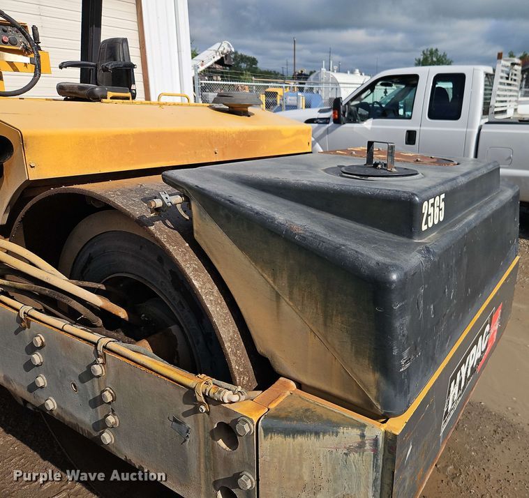 image for item EJ0012 Hypac C766C double drum vibratory roller