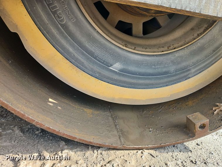 image for item EJ0012 Hypac C766C double drum vibratory roller