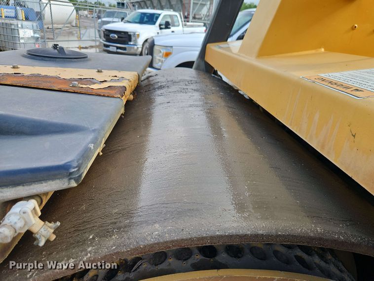 image for item EJ0012 Hypac C766C double drum vibratory roller