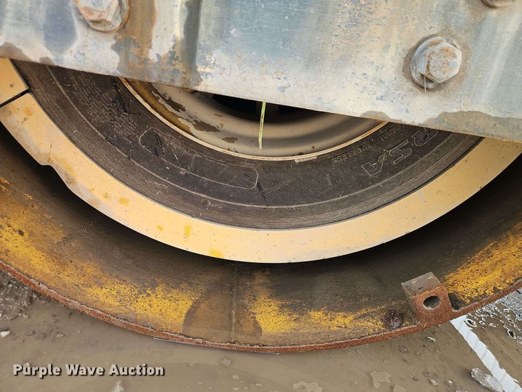 image for item EJ0012 Hypac C766C double drum vibratory roller