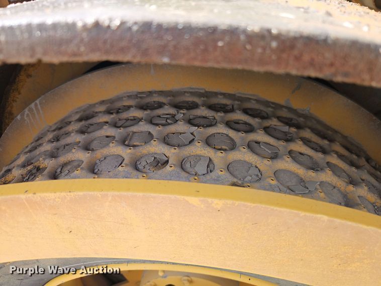 image for item EJ0012 Hypac C766C double drum vibratory roller