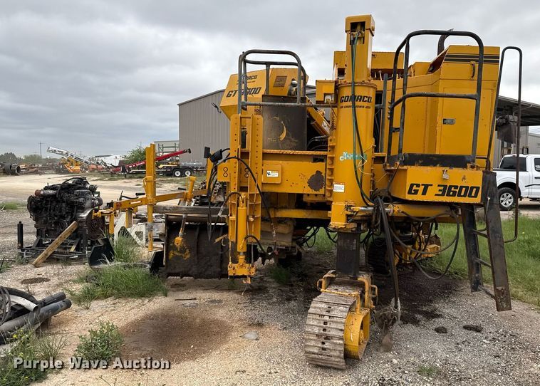 image for item EJ3652 1996 Gomaco GT3600 slipform paver