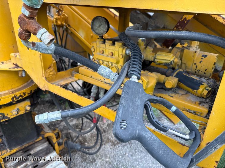 image for item EJ3652 1996 Gomaco GT3600 slipform paver