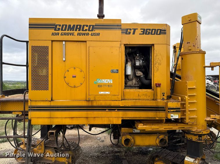 image for item EJ3652 1996 Gomaco GT3600 slipform paver