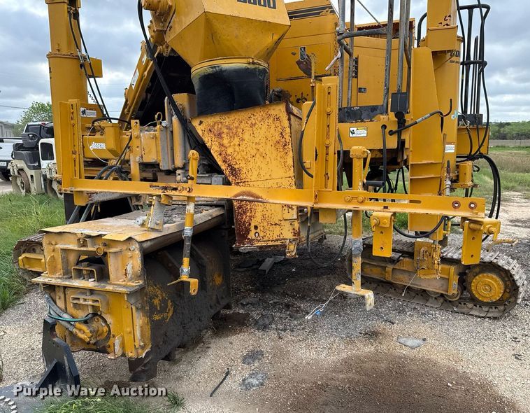 image for item EJ3652 1996 Gomaco GT3600 slipform paver