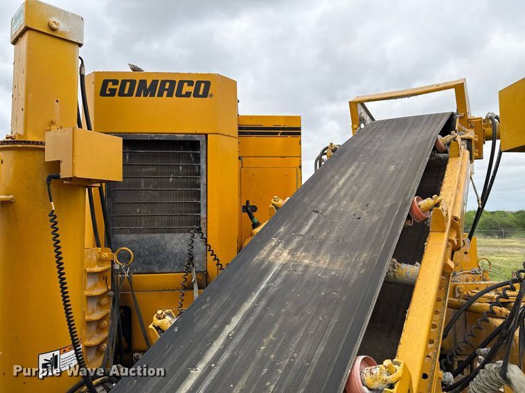 image for item EJ3652 1996 Gomaco GT3600 slipform paver