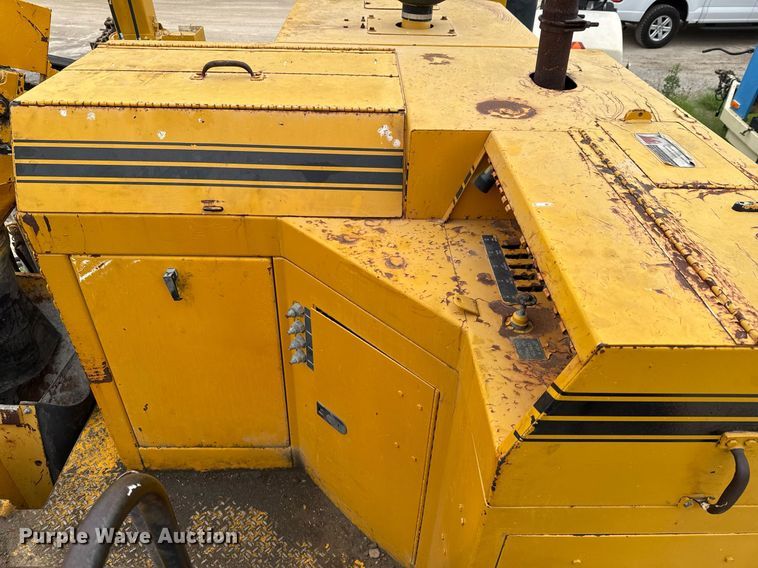 image for item EJ3652 1996 Gomaco GT3600 slipform paver