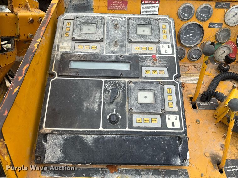 image for item EJ3652 1996 Gomaco GT3600 slipform paver