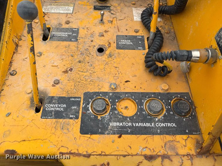 image for item EJ3652 1996 Gomaco GT3600 slipform paver