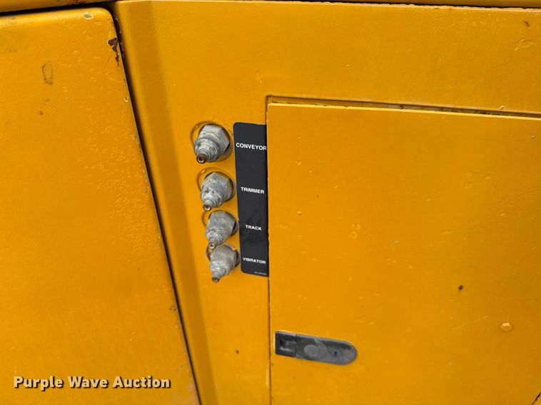 image for item EJ3652 1996 Gomaco GT3600 slipform paver