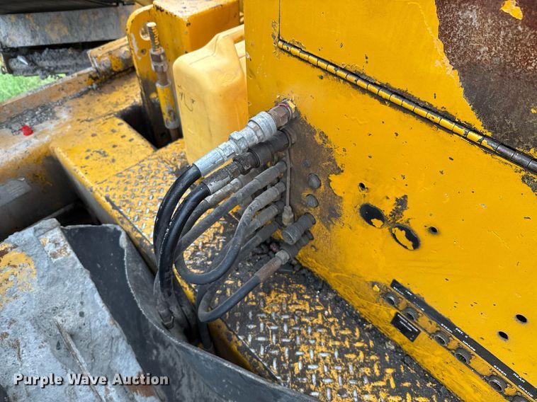 image for item EJ3652 1996 Gomaco GT3600 slipform paver