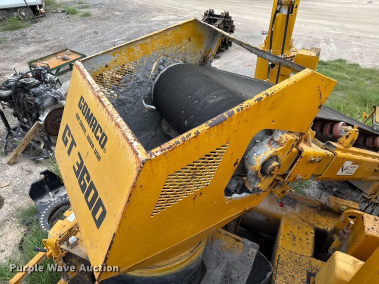 image for item EJ3652 1996 Gomaco GT3600 slipform paver