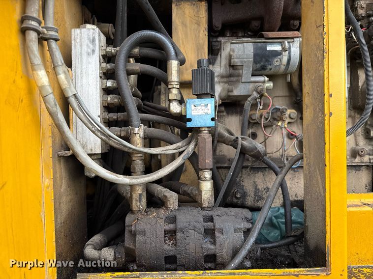 image for item EJ3652 1996 Gomaco GT3600 slipform paver