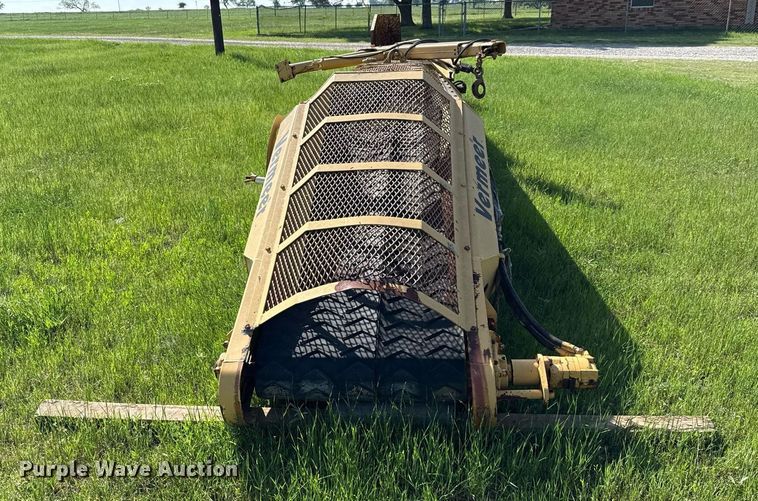 image for item EJ3659 2000 Vermeer LRC25 trencher attachment