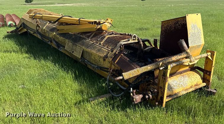 image for item EJ3659 2000 Vermeer LRC25 trencher attachment