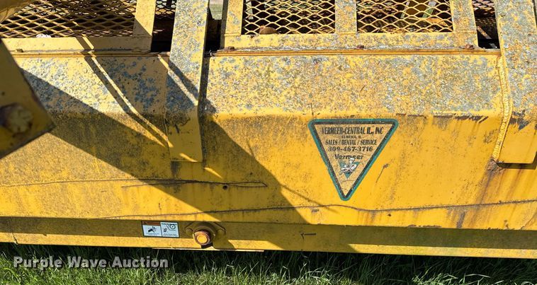 image for item EJ3659 2000 Vermeer LRC25 trencher attachment