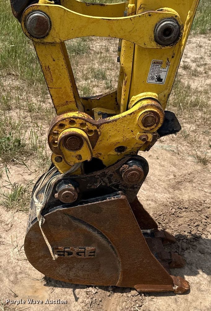 image for item EJ3663 2017 Yanmar ViO35-6A mini excavator