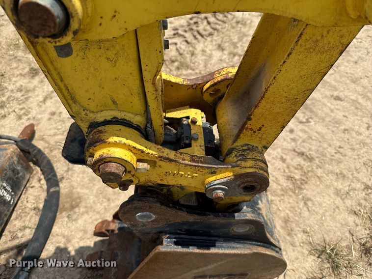 image for item EJ3663 2017 Yanmar ViO35-6A mini excavator