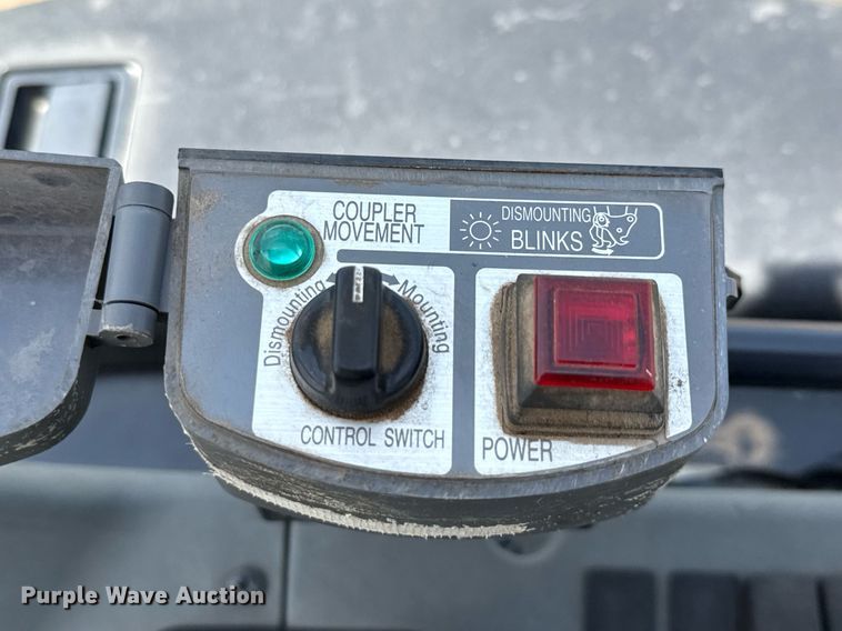 image for item EJ3663 2017 Yanmar ViO35-6A mini excavator