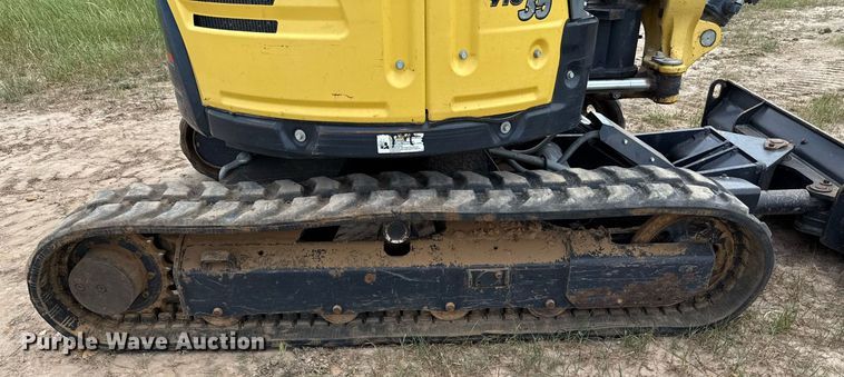 image for item EJ3663 2017 Yanmar ViO35-6A mini excavator