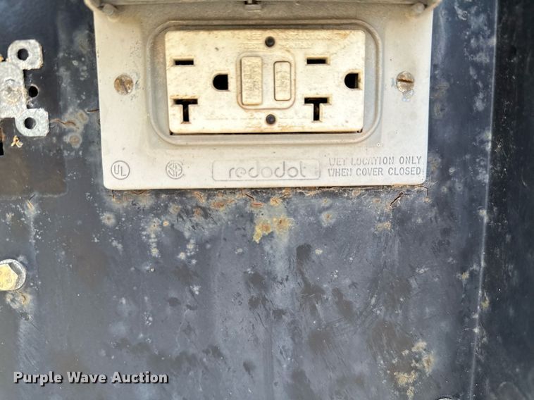 image for item EJ3665 2010 Doosan generator