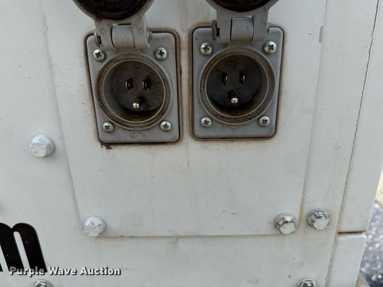 image for item EJ3665 2010 Doosan generator