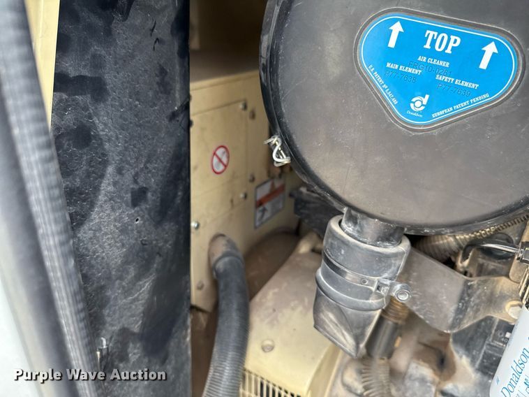 image for item EJ3665 2010 Doosan generator