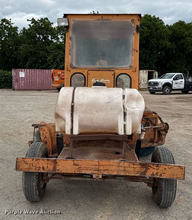 image for item EJ3666 1988 Broce RJ300 broom