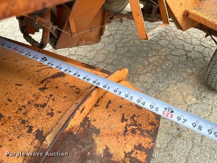 image for item EJ3666 1988 Broce RJ300 broom